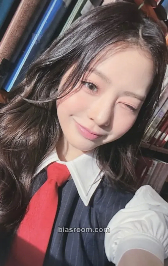Seowon SWICY Photocard - UNIS - UNIS K-pop photocard