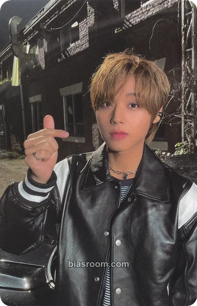 Park Jihoon - Jihoon - Hot & Cold Album m2u