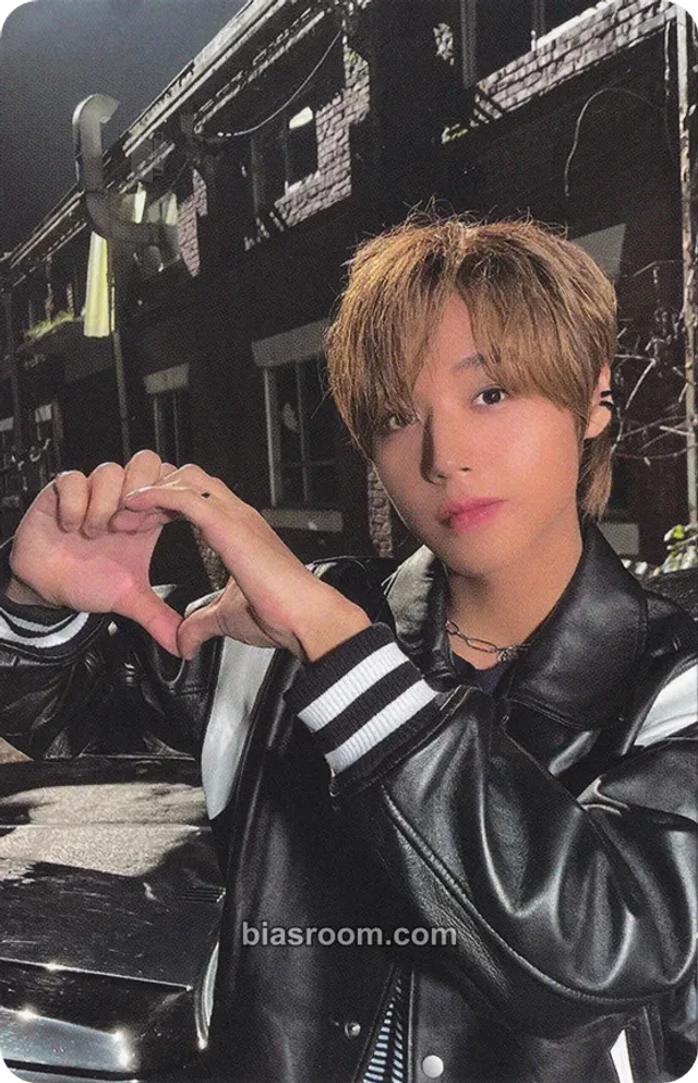 Park Jihoon - Jihoon - Hot & Cold Album m2u