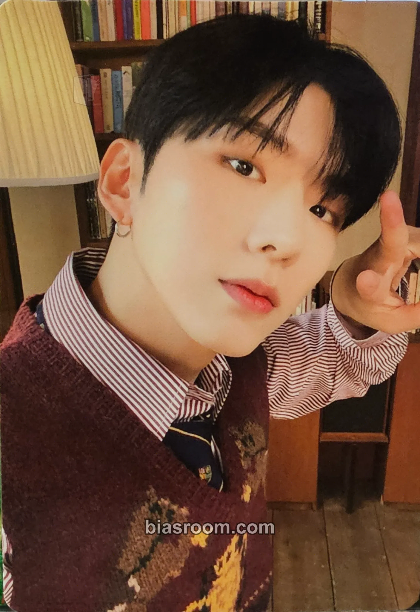 Kihyun 2023 Season's Greetings - Mon Couvert Photocard - MONSTA X - MONSTA X K-pop photocard