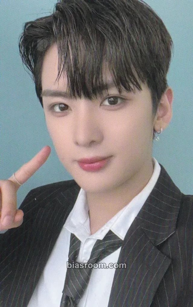 FANTASY BOYS  - Ling Qi  - NEW TOMORROW  Album everline video call (fancall)