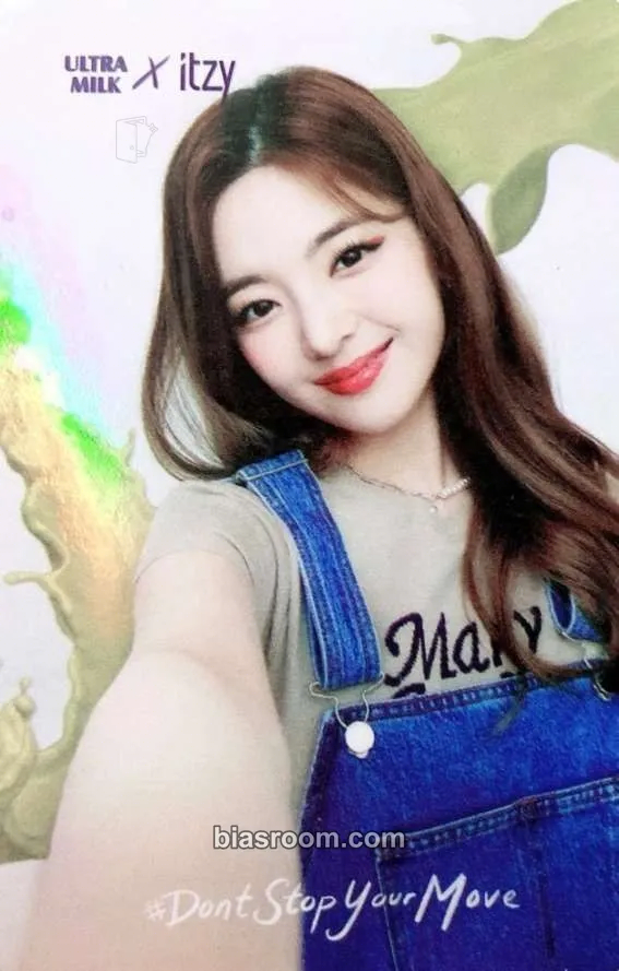 Lia ITZY X ULTRA MILK Photocard - ITZY - ITZY K-pop photocard