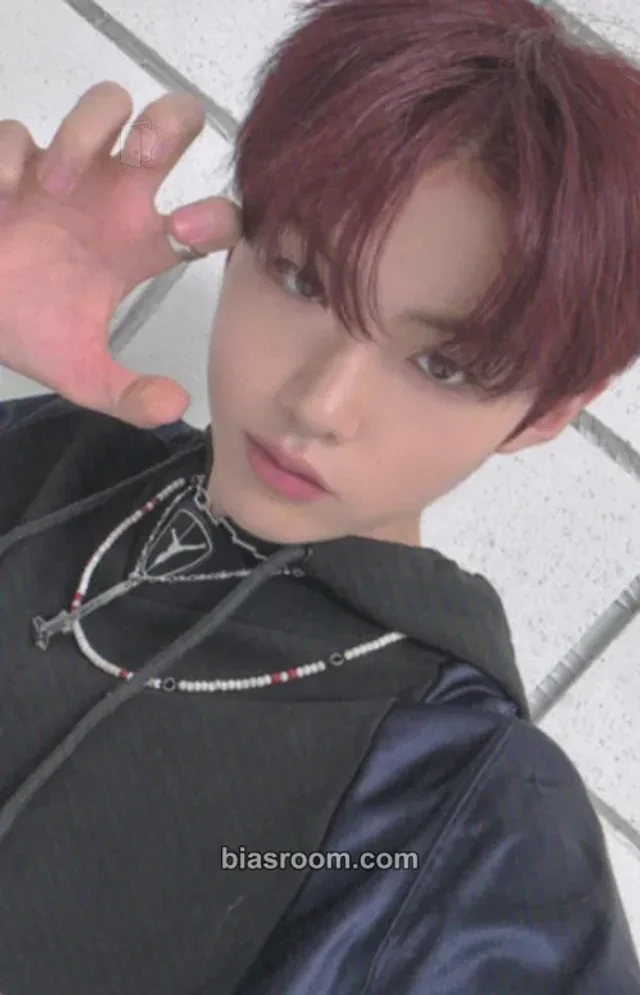 FANTASY BOYS  - Kim Gyurae  - NEW TOMORROW  Album everline video call (fancall)