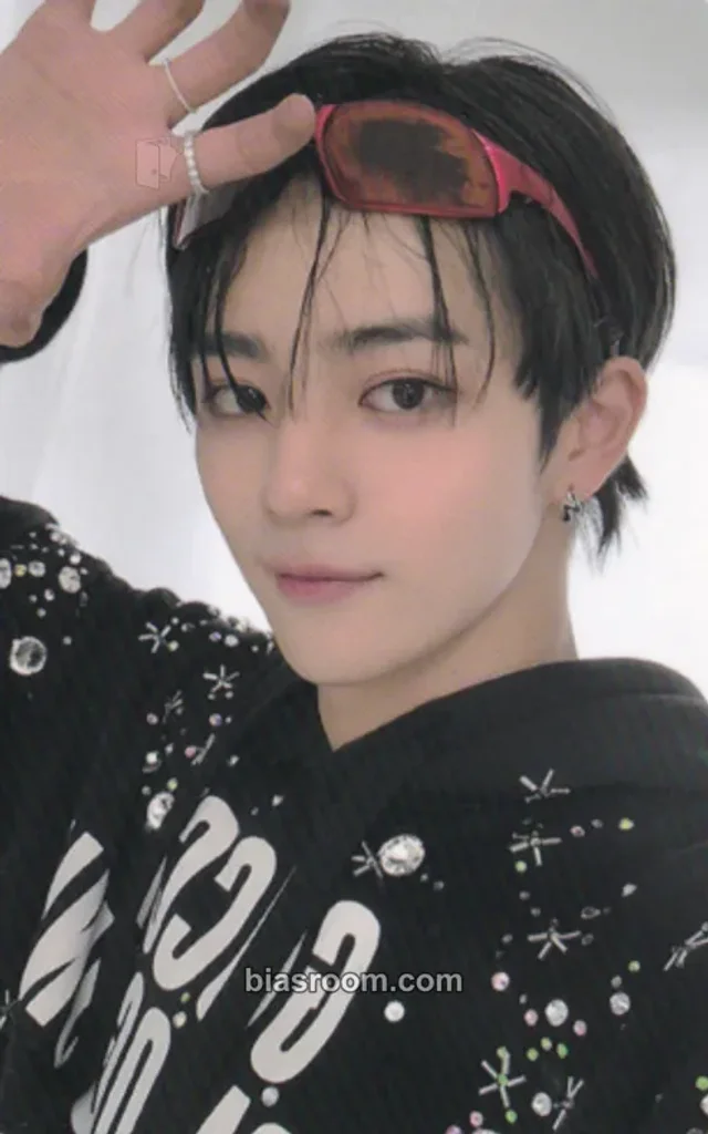 FANTASY BOYS  - Hong Sungmin  - NEW TOMORROW  Album everline video call (fancall)
