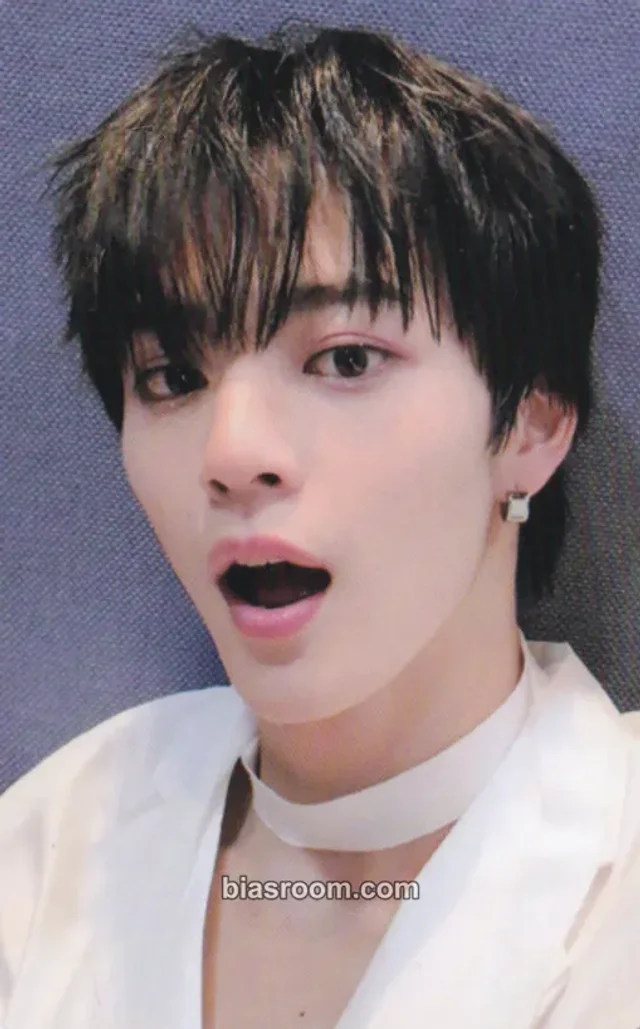 FANTASY BOYS  - Hong Sungmin  - NEW TOMORROW  Album everline video call (fancall)