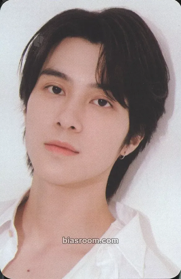 Hendery 2022 Season's Greeting Photocard - WayV - WayV K-pop photocard