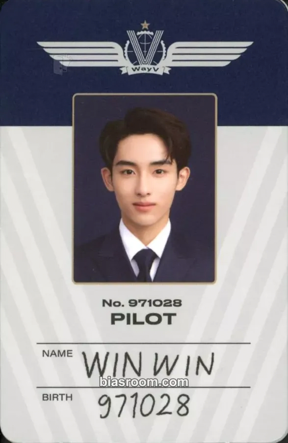Winwin 2022 Season's Greeting Photocard - WayV - WayV K-pop photocard