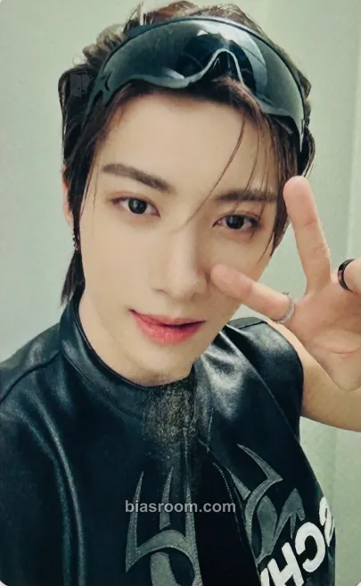Yu Ride the Vibe Photocard - NEXZ - NEXZ K-pop photocard