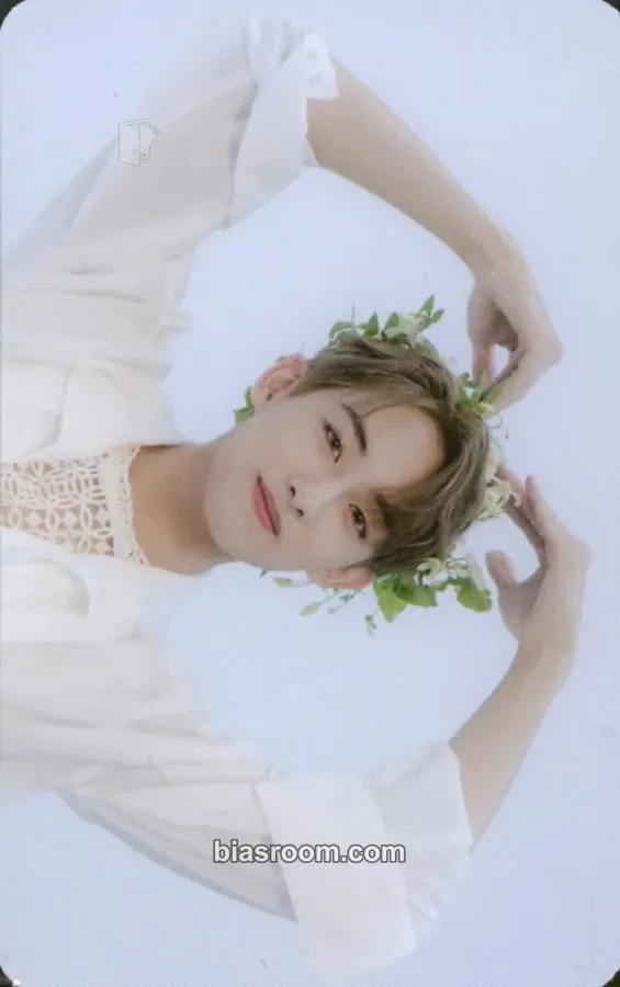Winwin 2023 Season's Greetings Photocard - WayV - WayV K-pop photocard