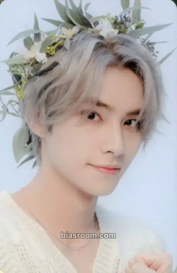 Xiaojun 2023 Season's Greetings Photocard - WayV - WayV K-pop photocard