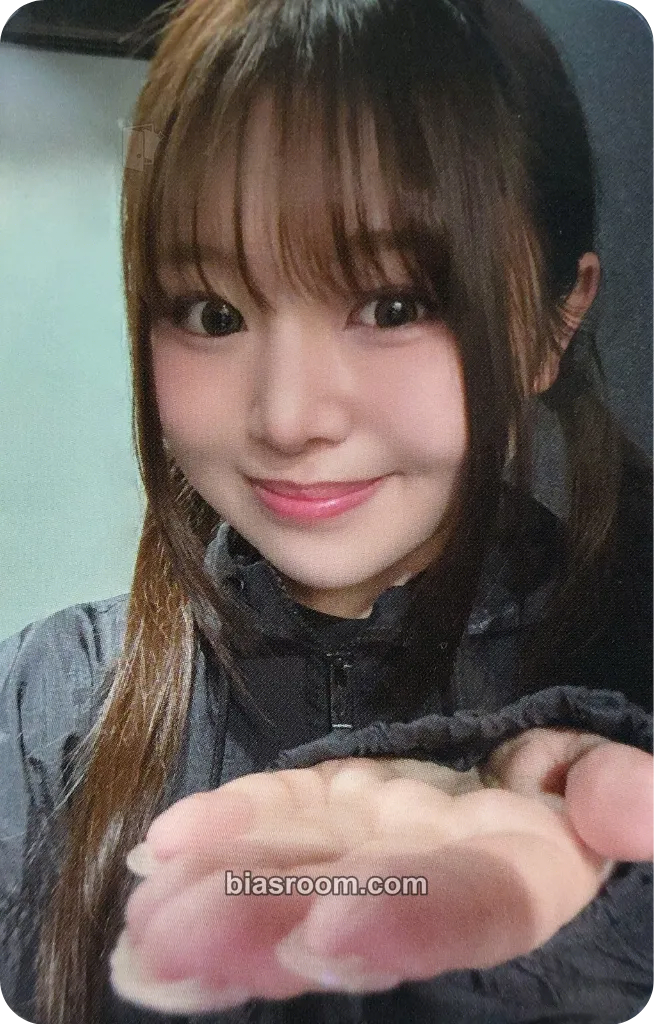 Yuna Drama Queen Photocard - LOVEONE - LOVEONE K-pop photocard