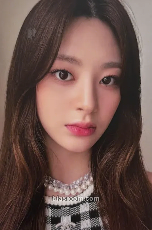 Seeun 2023 STAYC Fanmeeting ‘SWITH Gelato Factory’ Photocard - STAYC - STAYC K-pop photocard