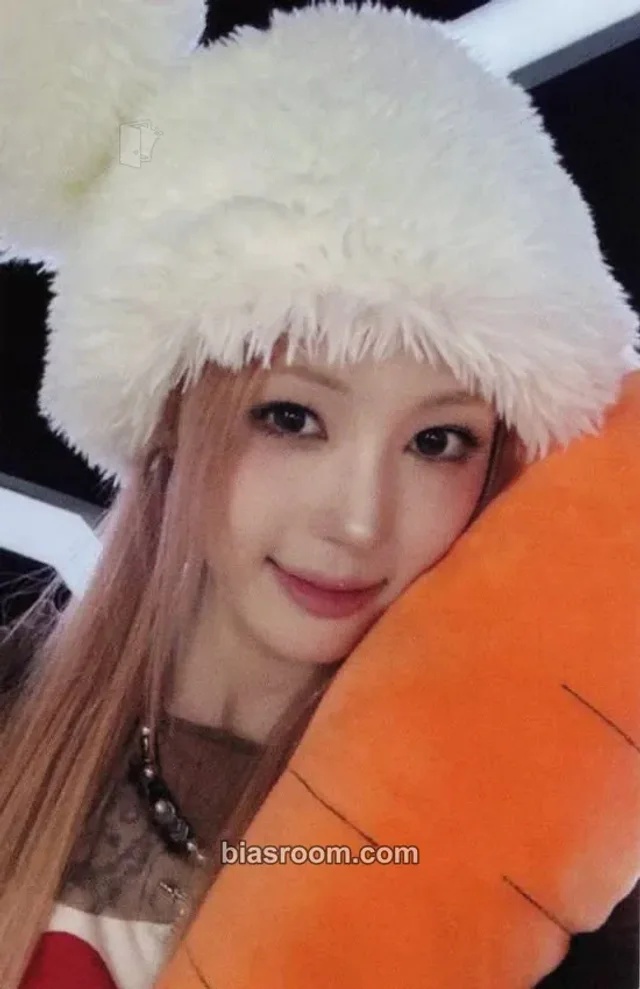 ifeye - Hwayeon - sweet tang Album round 1 video call (fancall) musicart (music art)