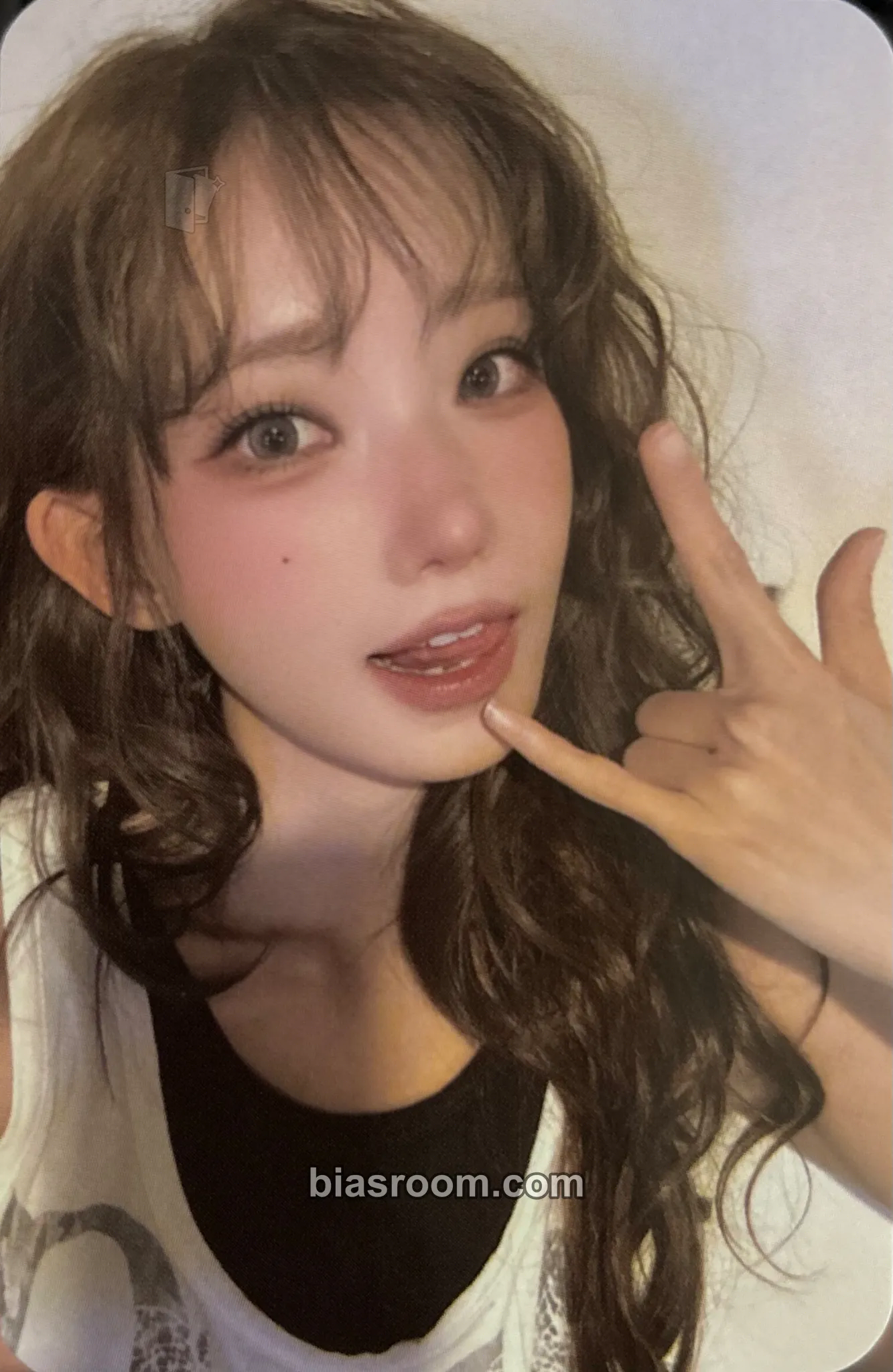 Magenta In a Million Noises, I'll Be Your Harmony Photocard - QWER - QWER K-pop photocard