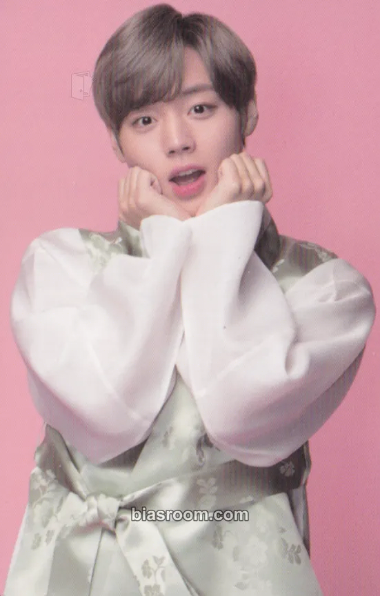 Jihoon WINTER STORE Photocard - Wanna One - Wanna One K-pop photocard