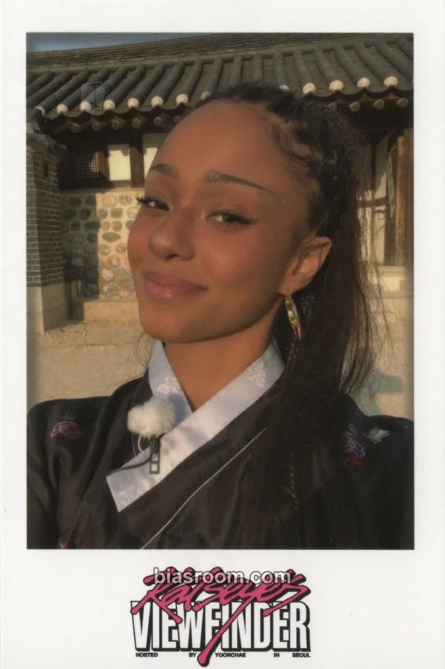 KATSEYE - Manon - Viewfinder in Seoul Other polaroid pob (pre-order benefit) weverse usa shop