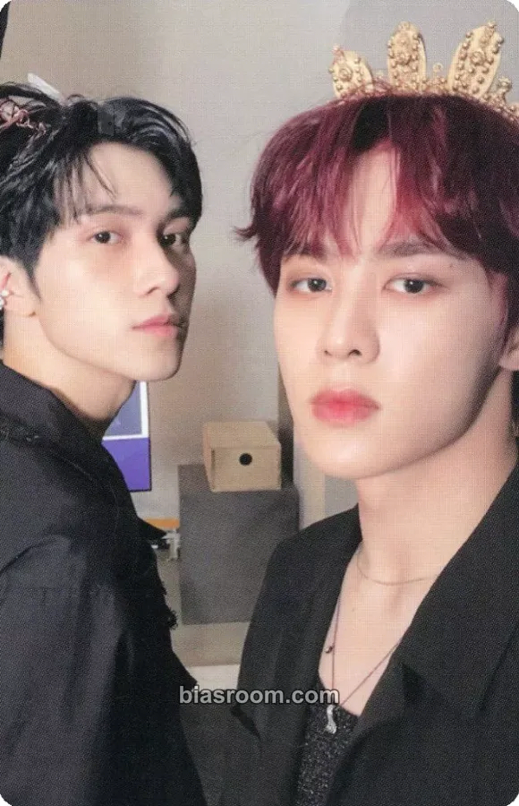 2023 Season's Greetings Photocard - WayV - WayV K-pop photocard