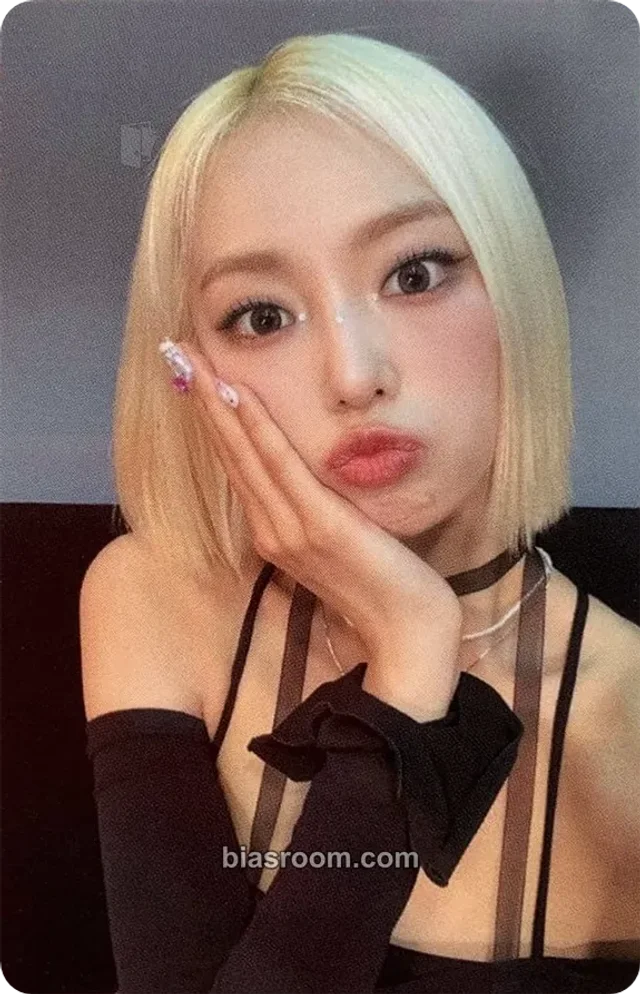 EL7Z UP - Yeeun - 7+Up Album mwave purchase benefit