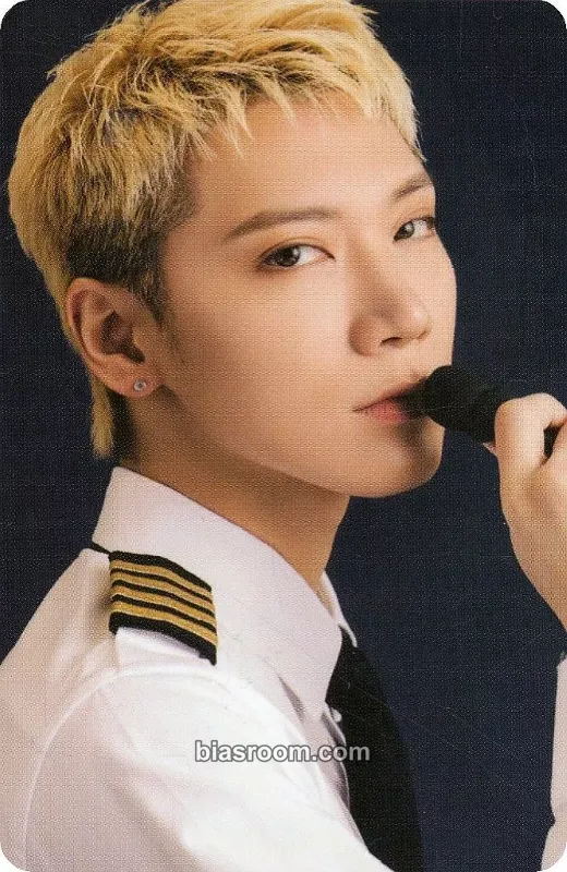 Ten 2022 Season's Greeting Photocard - WayV - WayV K-pop photocard