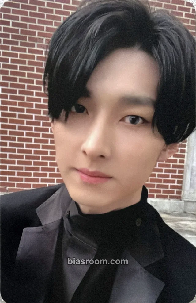 SF9 - Zuho - FIRST COLLECTION Album album photocard black rated version