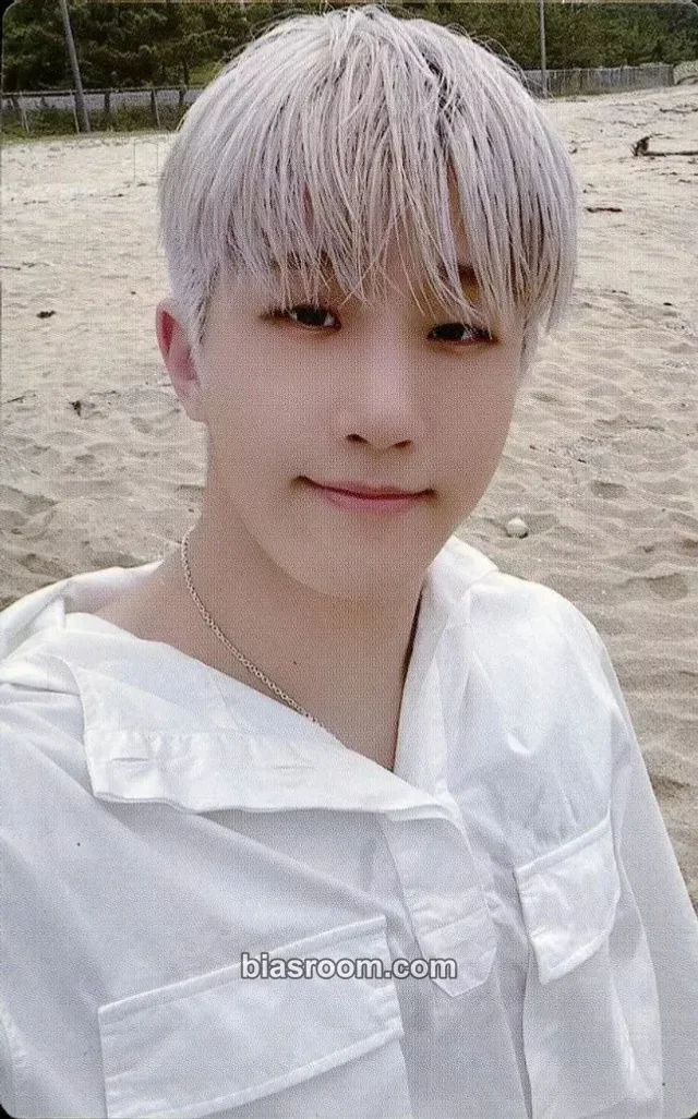 ASTRO - JinJin - 2021 Photobook ‘Time Capsule’ Other random photocard japan exclusive