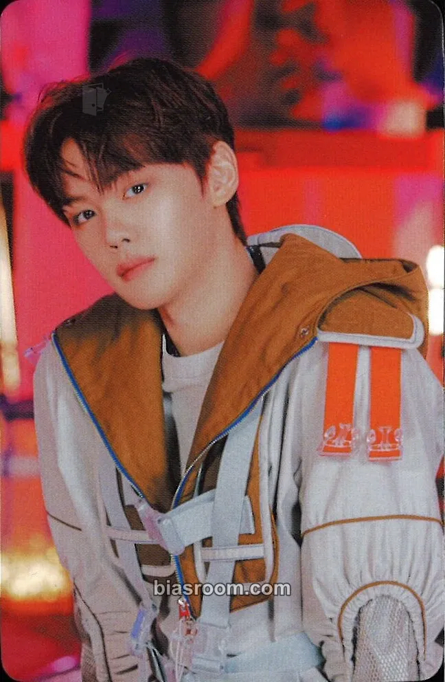 Gyuvin Cinema Paradise Photocard - ZEROBASEONE - ZEROBASEONE K-pop photocard