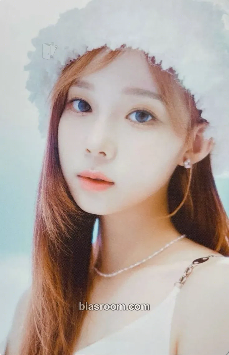 Winter Season's Greetings (2023) Photocard - aespa - aespa K-pop photocard