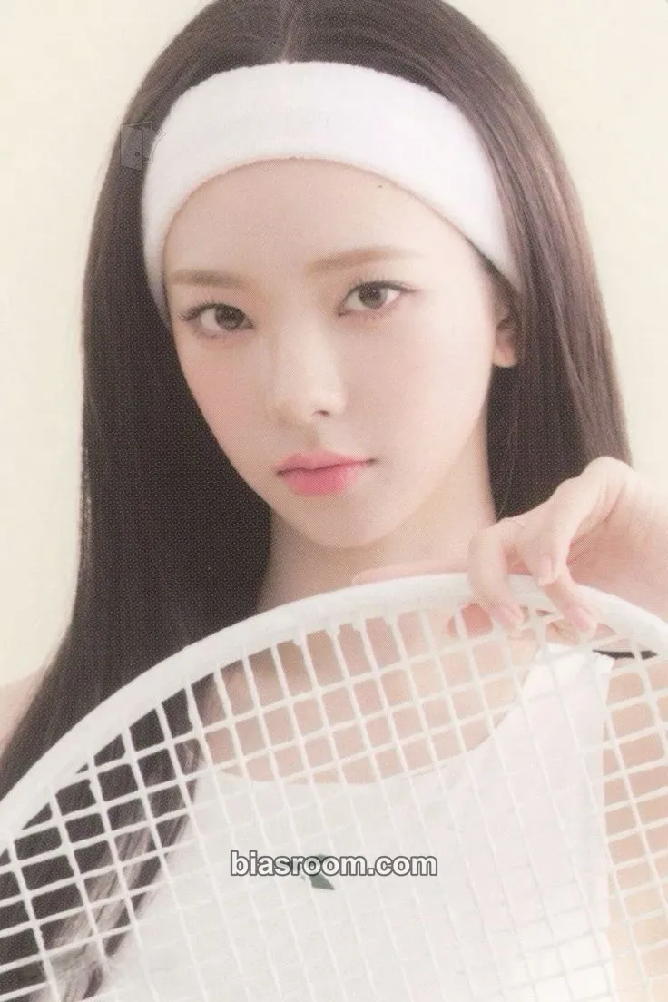 Karina Season's Greetings (2024) Photocard - aespa - aespa K-pop photocard