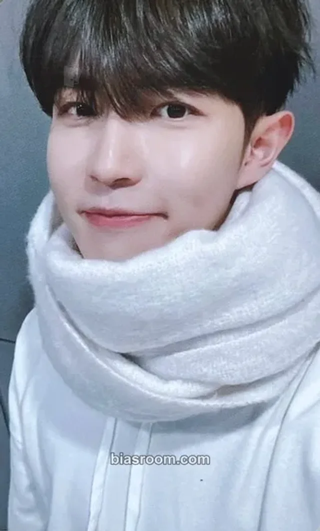 Kim Jaehwan - Jaehwan - Ponytail Album broadcast