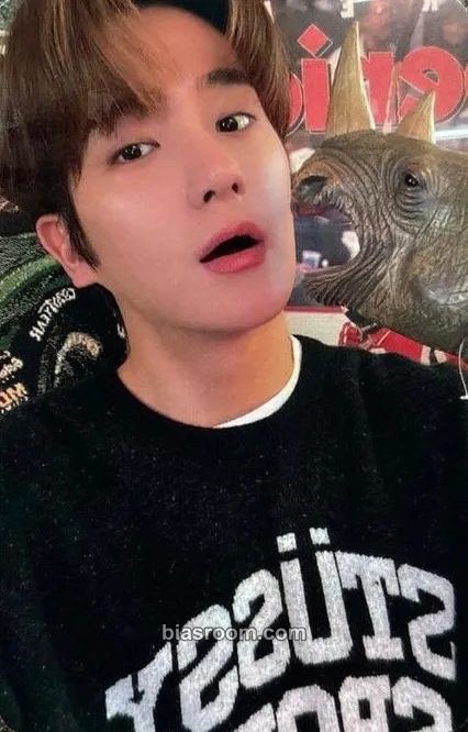 Hyunjae THE AZIT: Pop-up store in Seoul Photocard - THE BOYZ - THE BOYZ K-pop photocard