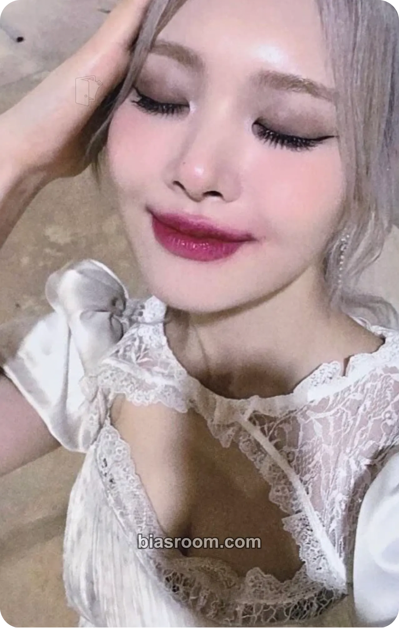 Swan HEADWAY Photocard - PURPLE KISS - PURPLE KISS K-pop photocard