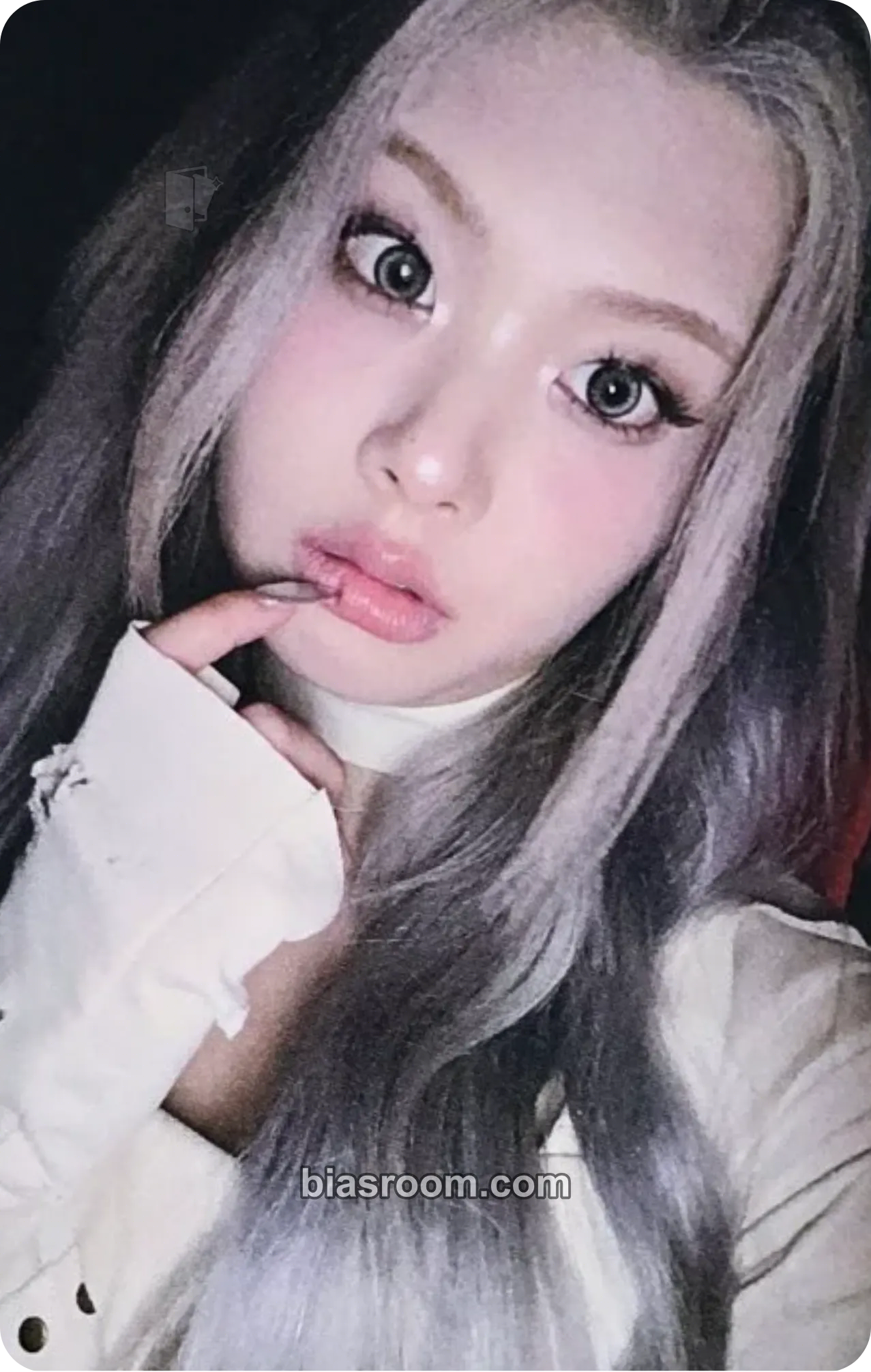 Swan HEADWAY Photocard - PURPLE KISS - PURPLE KISS K-pop photocard