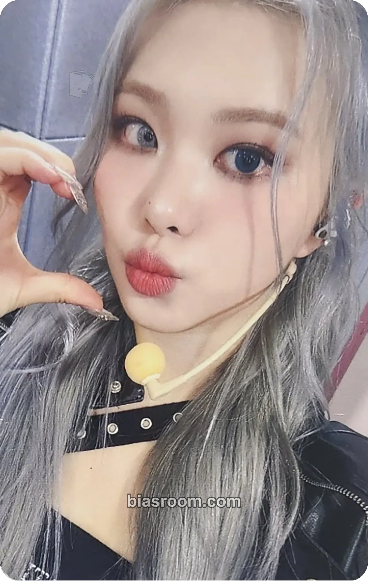 Swan HEADWAY Photocard - PURPLE KISS - PURPLE KISS K-pop photocard