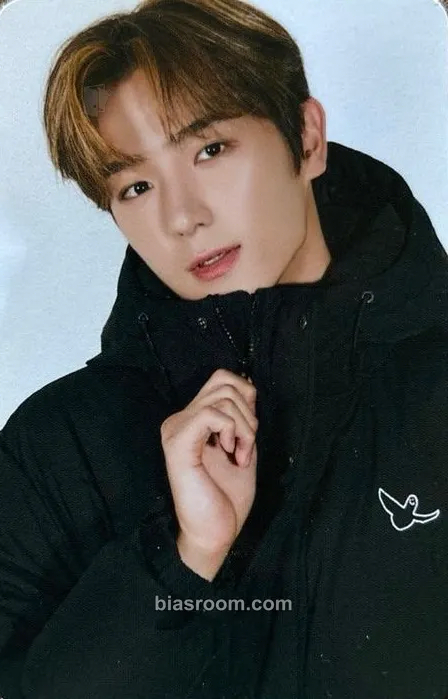 Hyunjae What it isn't x THE BOYZ (Summer 2022) Photocard - THE BOYZ - THE BOYZ K-pop photocard