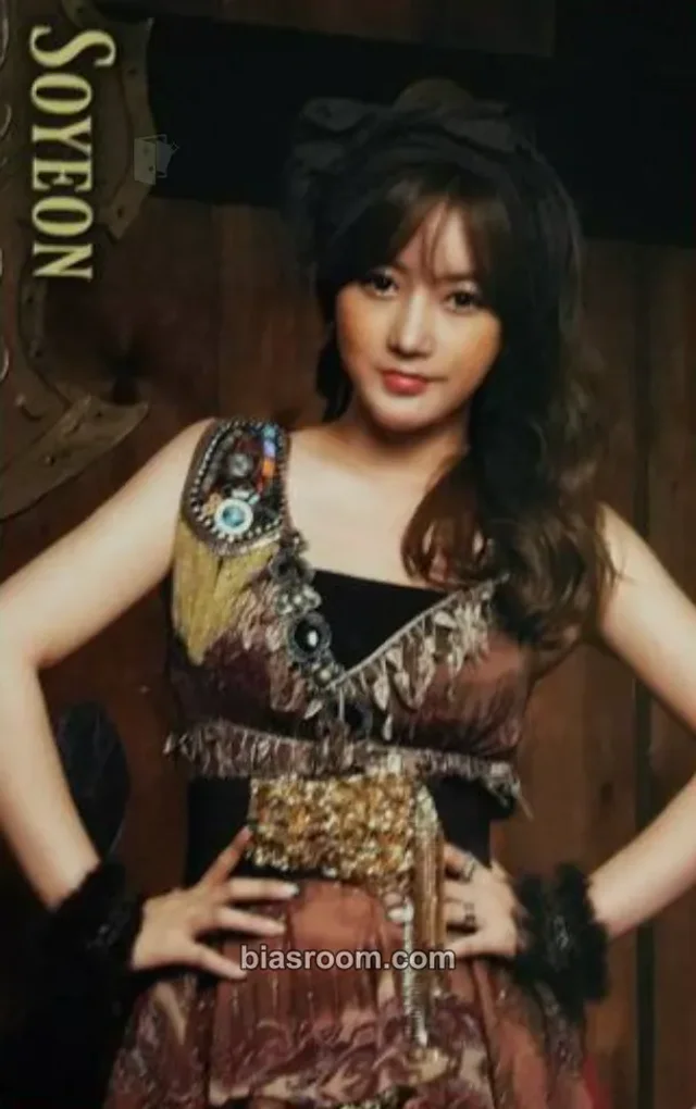 T-ARA - Soyeon - Treasure Box Album album photocard
