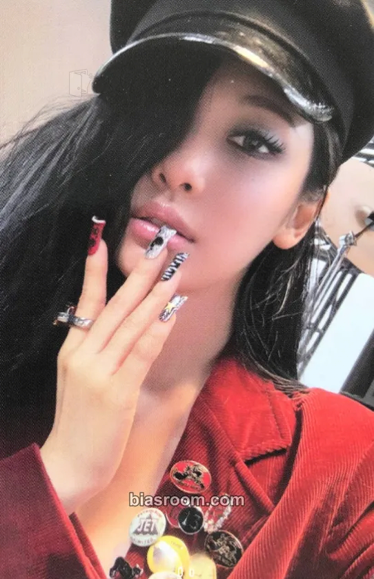 Ningning Rich Man Photocard - aespa - aespa K-pop photocard