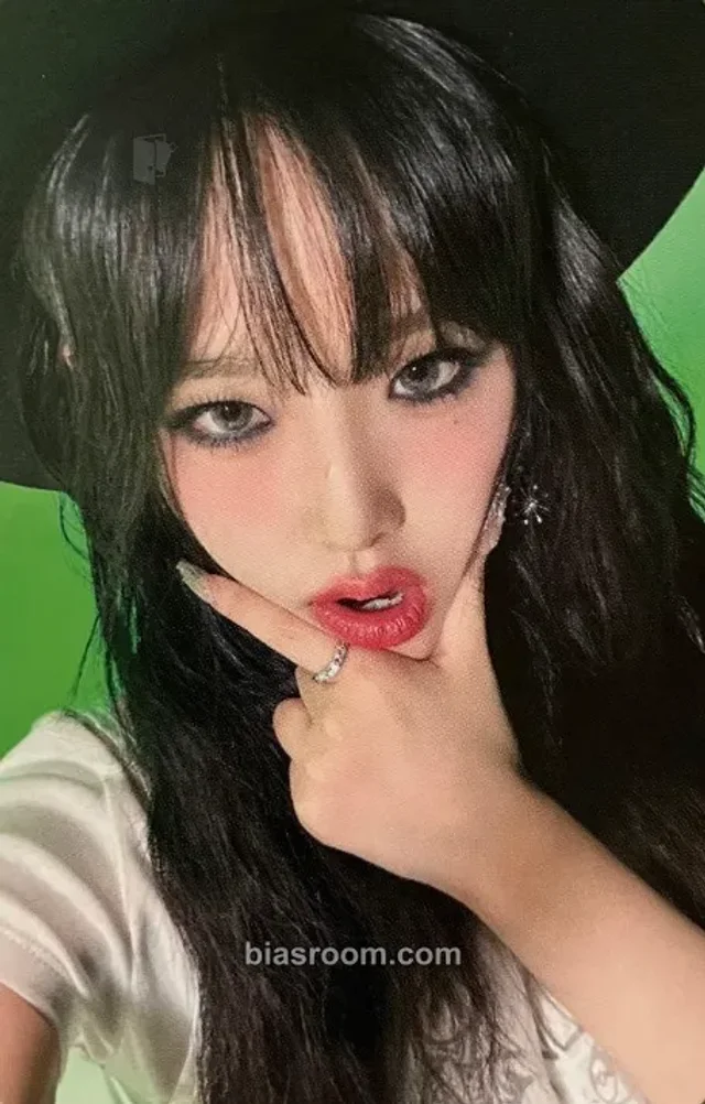 Yena - Yena - HATE XX Album pob (pre-order benefit) showcase makestar