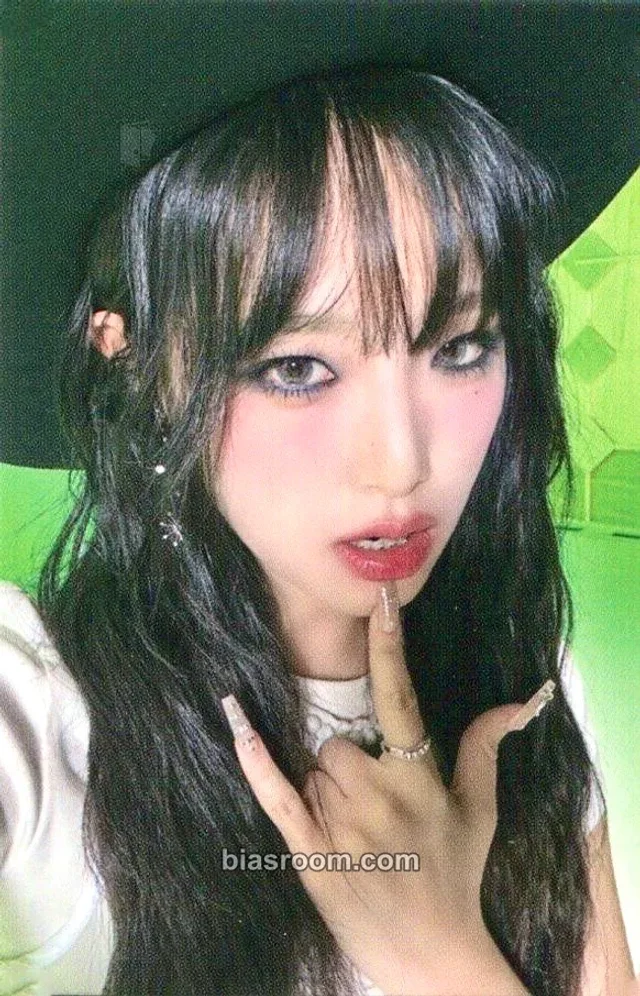 Yena - Yena - HATE XX Album pob (pre-order benefit) showcase makestar