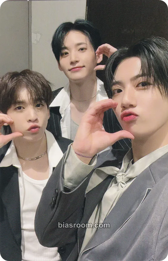 SHOW OFF Photocard - CRAVITY - CRAVITY K-pop photocard