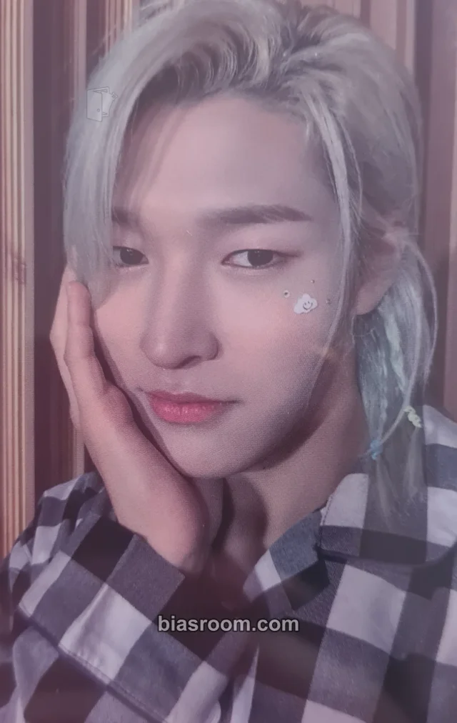 OnlyOneOf - JunJi - seOul cOllectiOn Album
