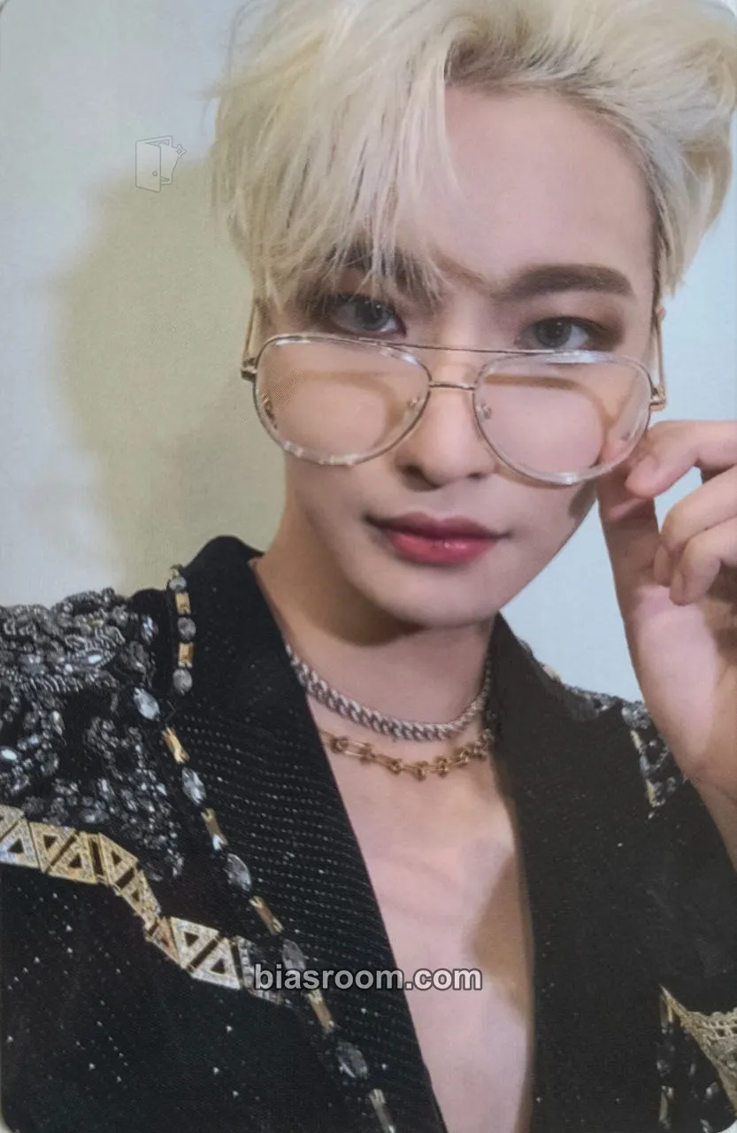 Seonghwa SPIN OFF : FROM THE WITNESS Photocard - ATEEZ - ATEEZ K-pop photocard