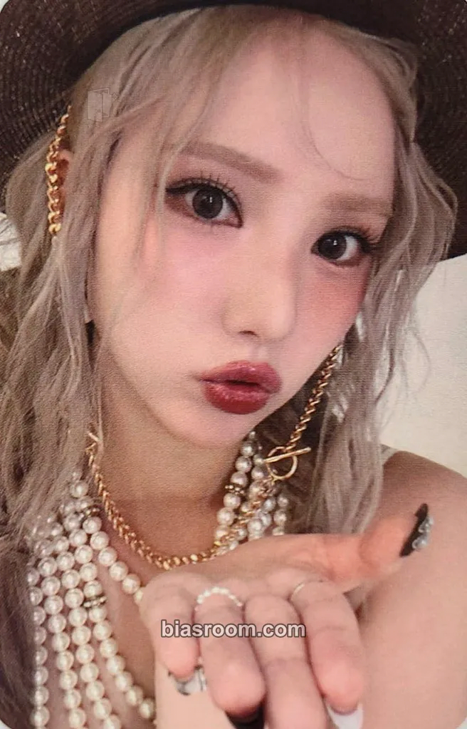 Eunha VOYAGE Photocard - VIVIZ - VIVIZ K-pop photocard