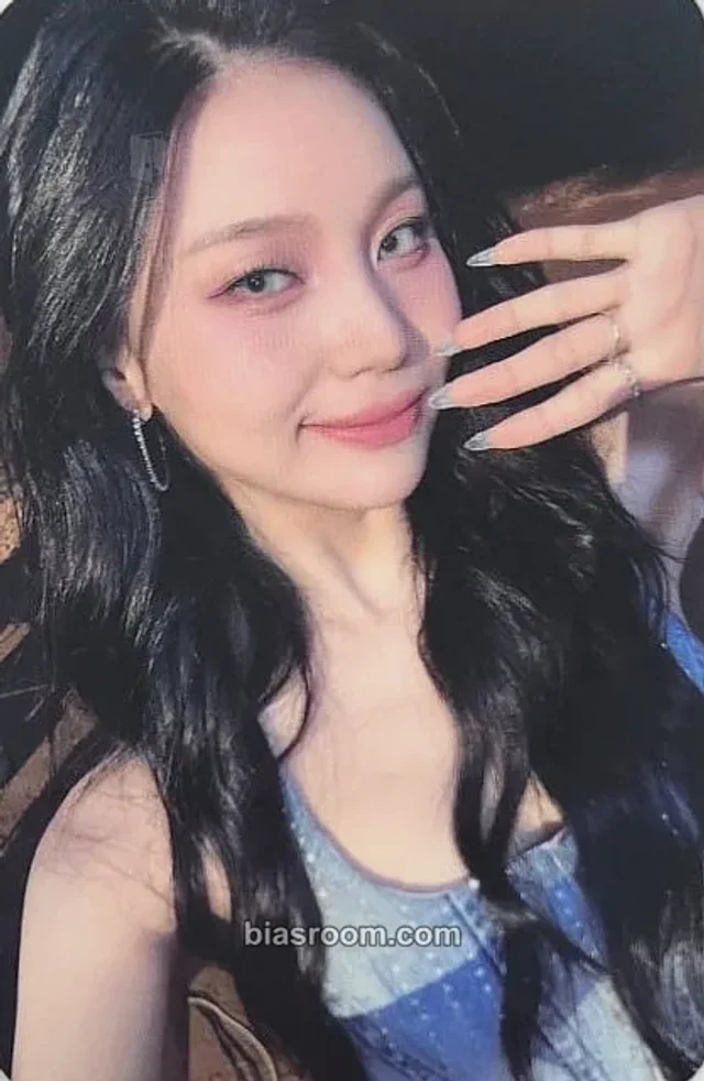 VIVIZ - Umji - VOYAGE Album soundwave video call (fancall)