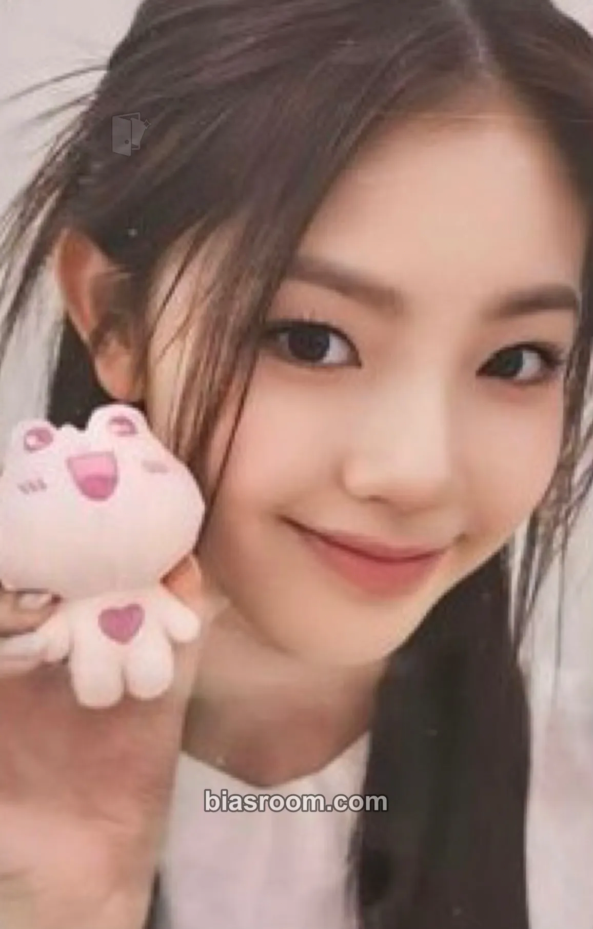 Yoona WE UNIS POP-UP STORE Photocard - UNIS - UNIS K-pop photocard