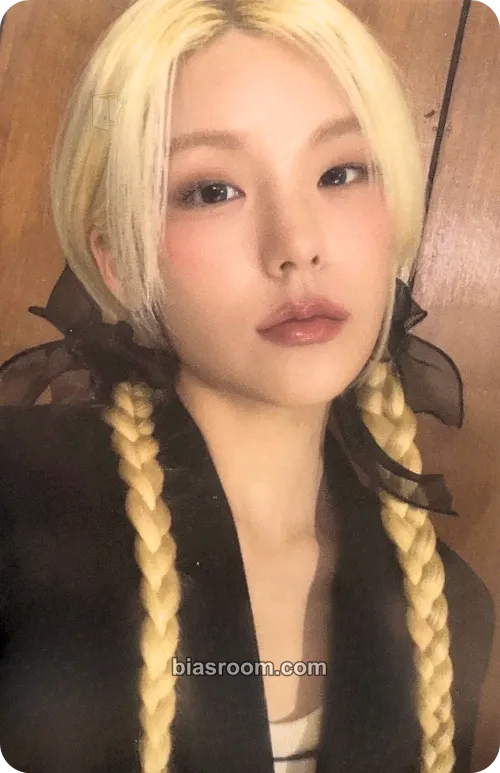 Yeji YEJI X Arena Homme China Photocard - ITZY - ITZY K-pop photocard