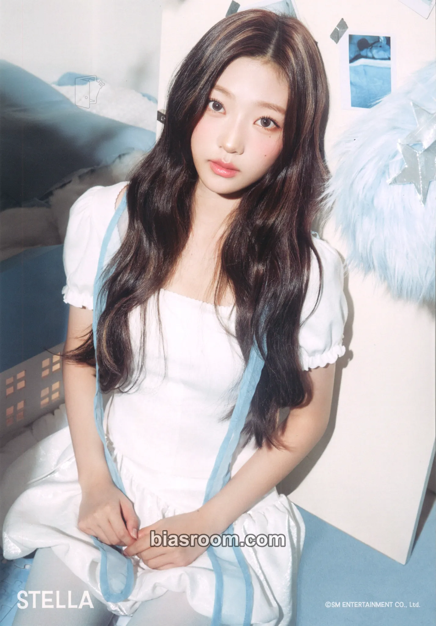 Stella House of H : Hide And Seek Photocard - Hearts2Hearts - Hearts2Hearts K-pop photocard