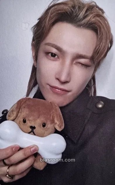 Hongjoong GOLDEN HOUR : Part.4 Photocard - ATEEZ - ATEEZ K-pop photocard