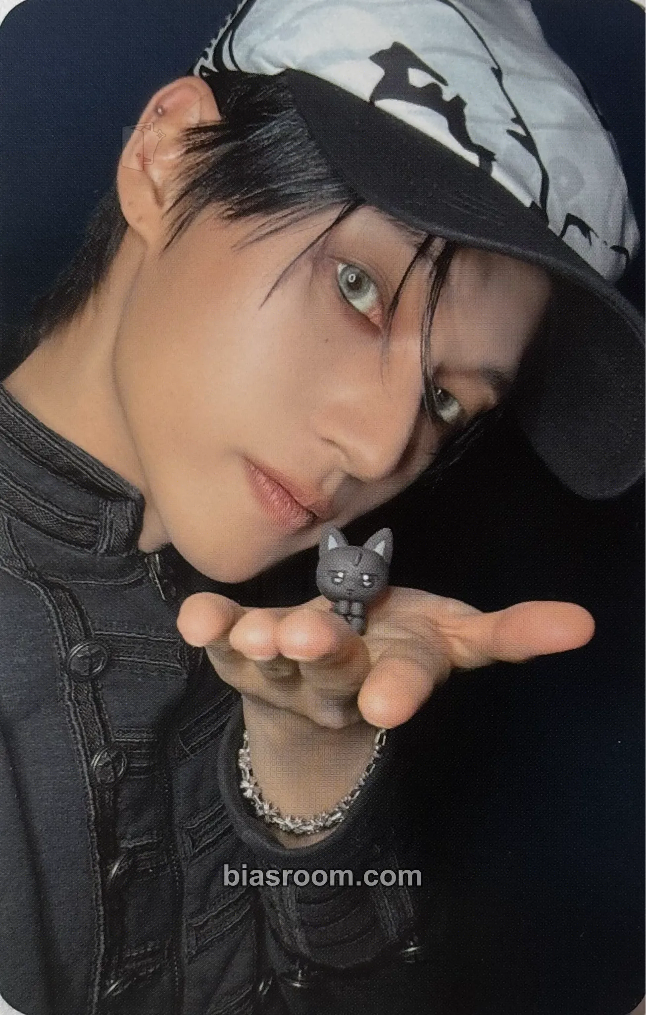 Wooyoung GOLDEN HOUR : Part.4 Photocard - ATEEZ - ATEEZ K-pop photocard