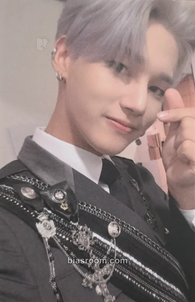 ATEEZ - Wooyoung - TREASURE EP.FIN : All To Action Album B version japanese version
