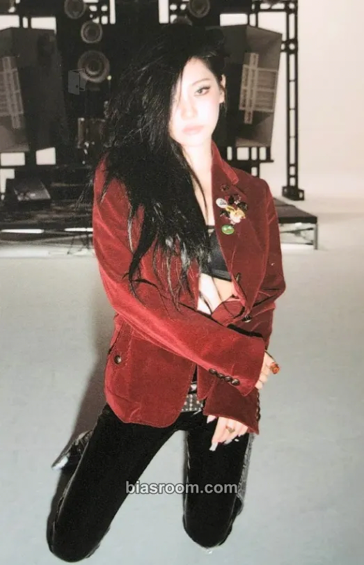 Ningning Rich Man Photocard - aespa - aespa K-pop photocard
